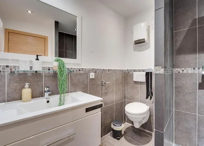 La Porte De La Cite, Maison Historique Vue Chateau Holiday home